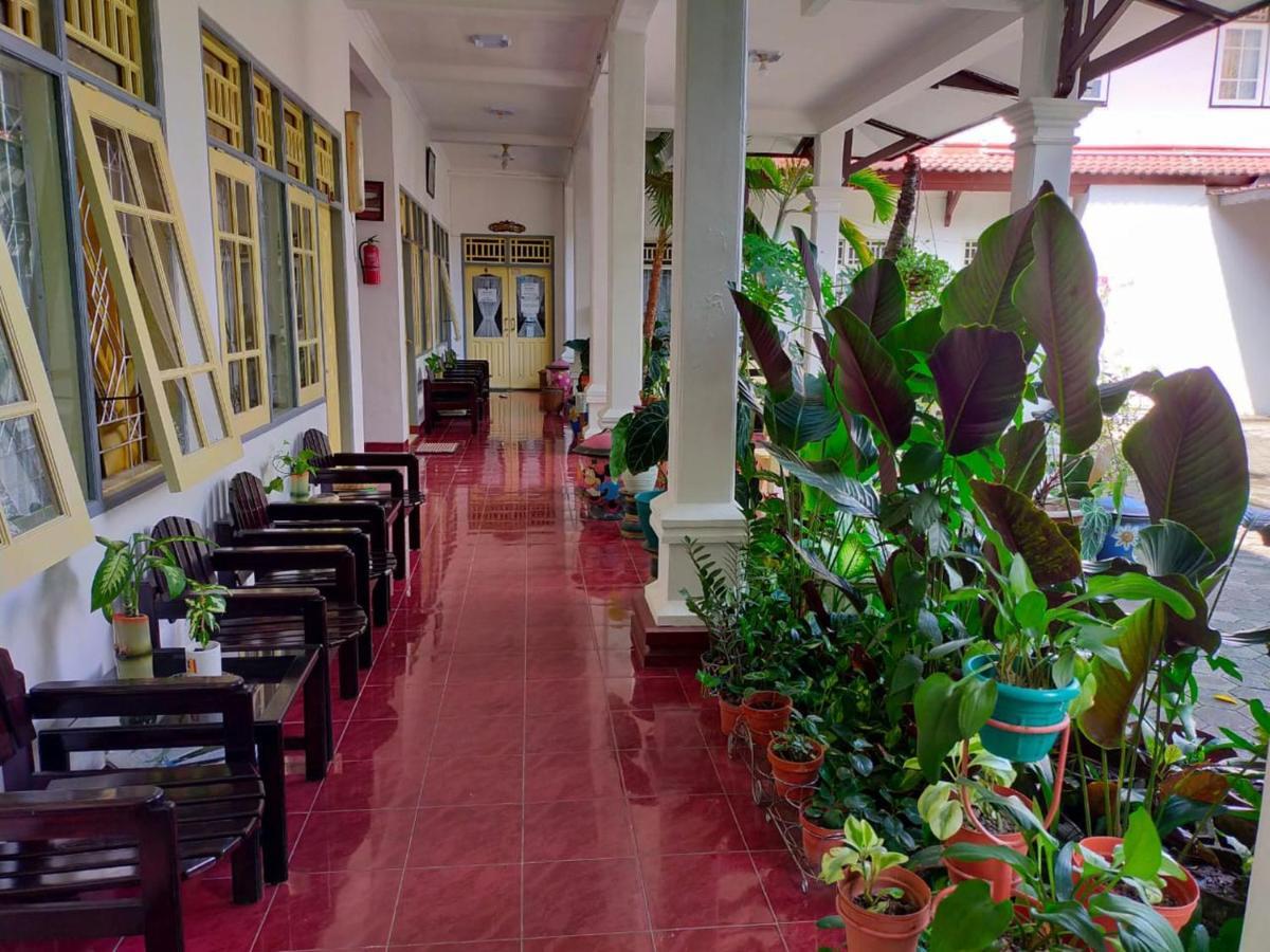 Hotel Airlangga Mataram Exterior foto